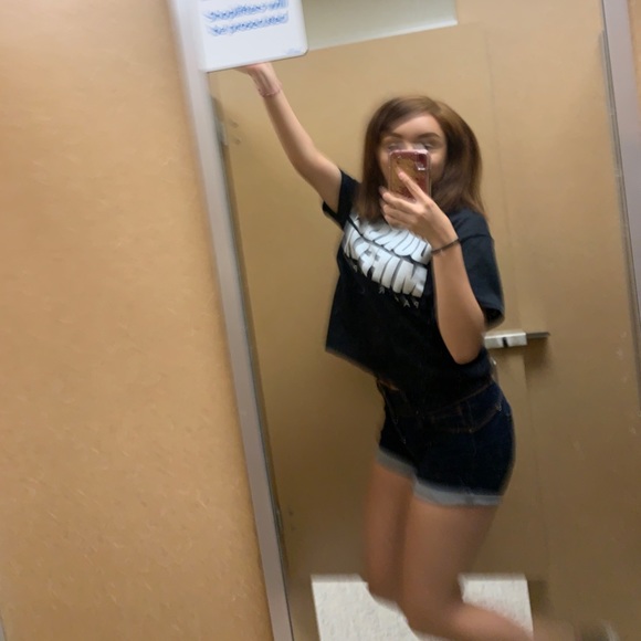 Meet your Posher, Irene - Picture 2 of 2